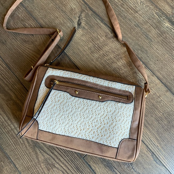 Handbags - Great Purse! NWOT